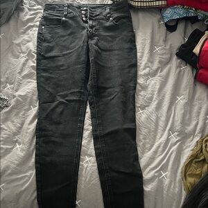 Women's Black High-Waisted Jeans